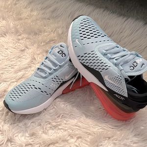Nike AirMax 270
